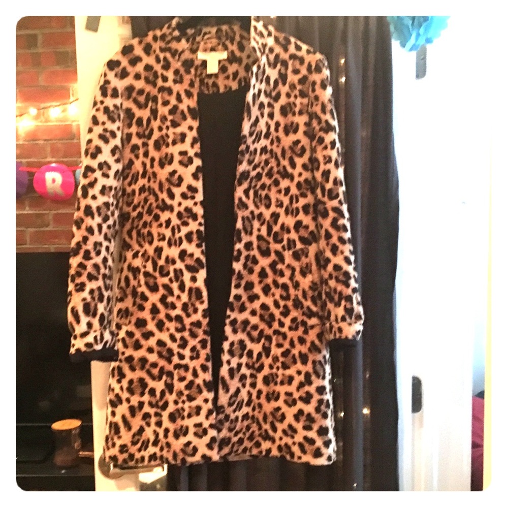 Long leopard-print blazer